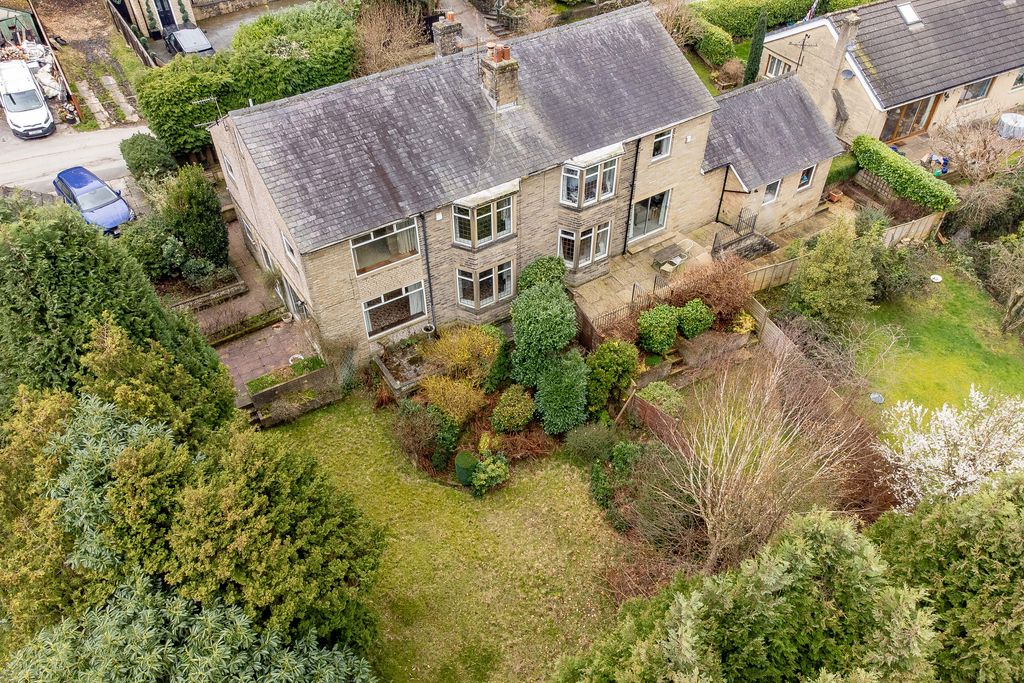 Higher Park Royd Drive